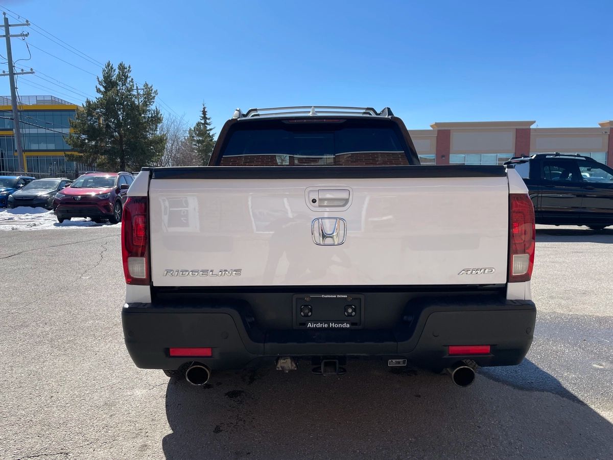 2023 Honda Ridgeline - Image 5