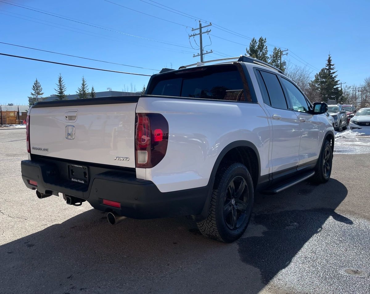 2023 Honda Ridgeline - Image 9