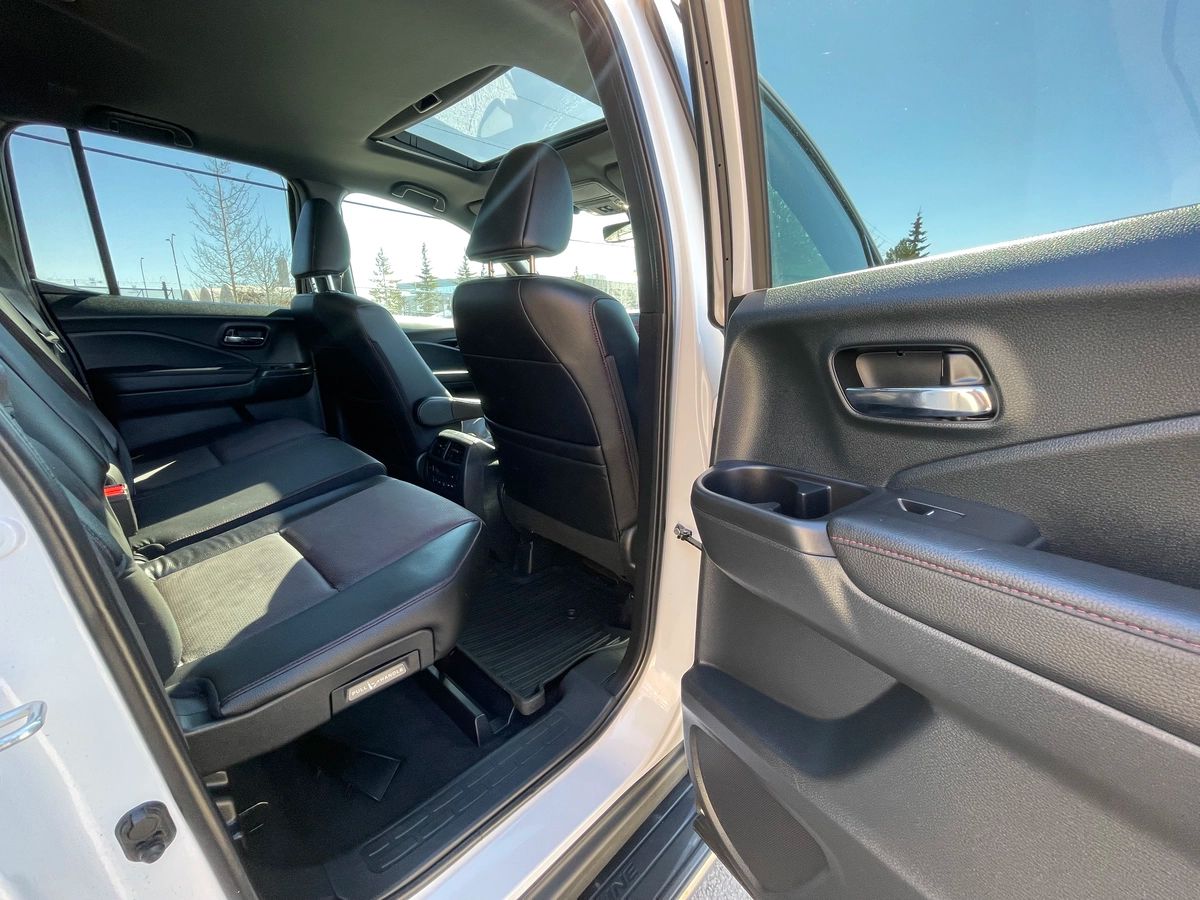 2023 Honda Ridgeline - Image 18