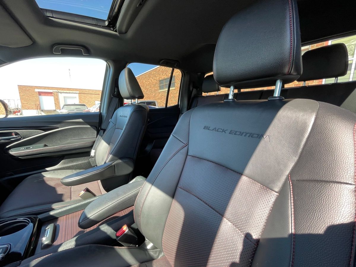 2023 Honda Ridgeline - Image 12