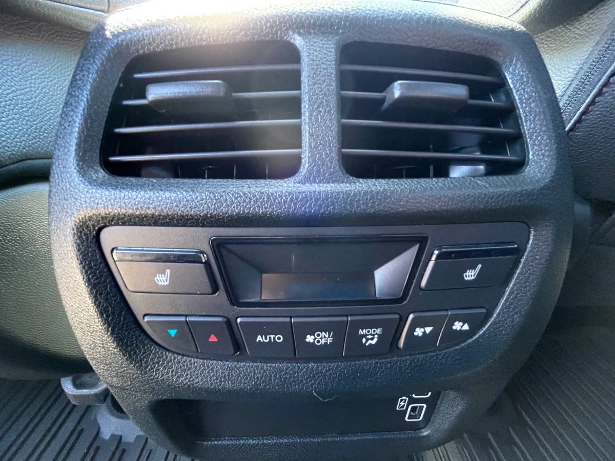 2023 Honda Ridgeline - Image 17