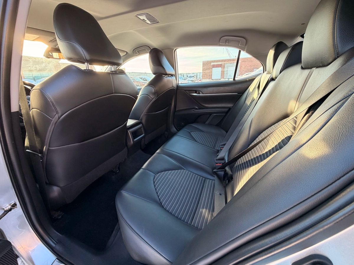 2021 Toyota Camry - Image 15