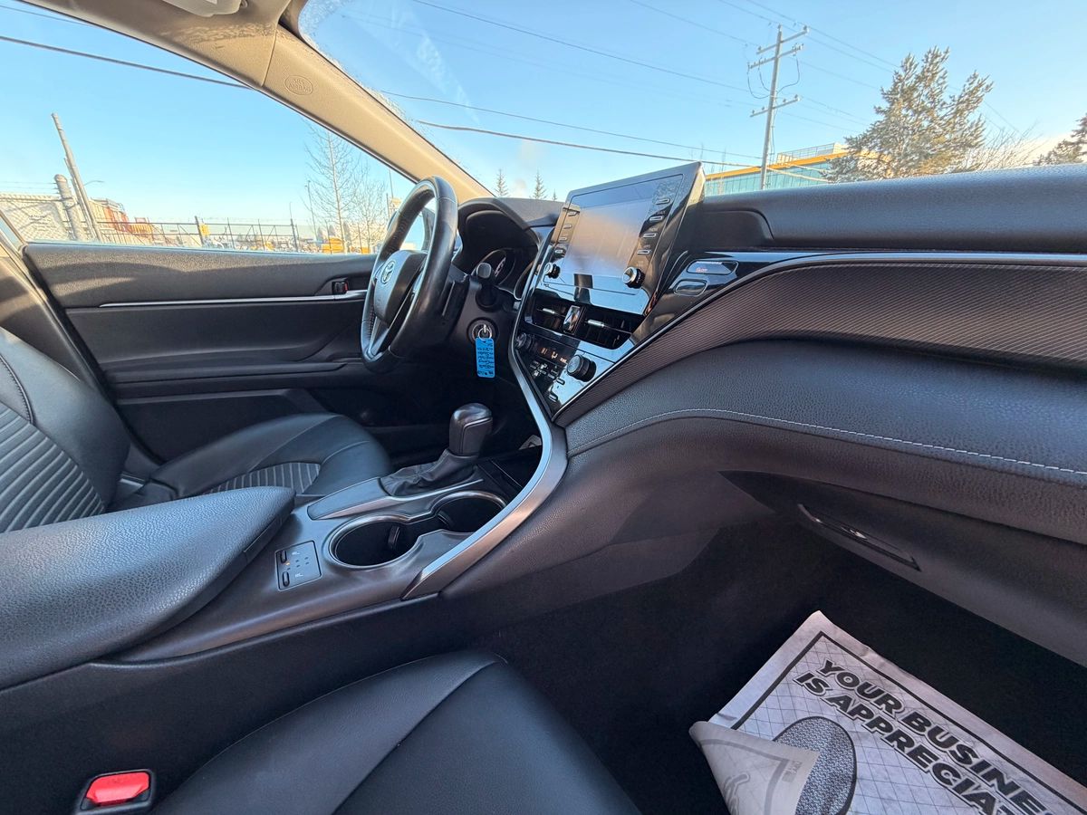 2021 Toyota Camry - Image 21