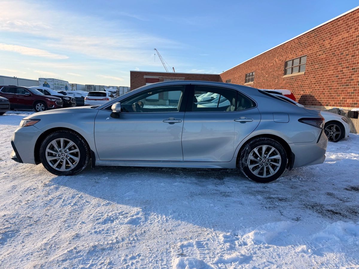 2021 Toyota Camry - Image 8