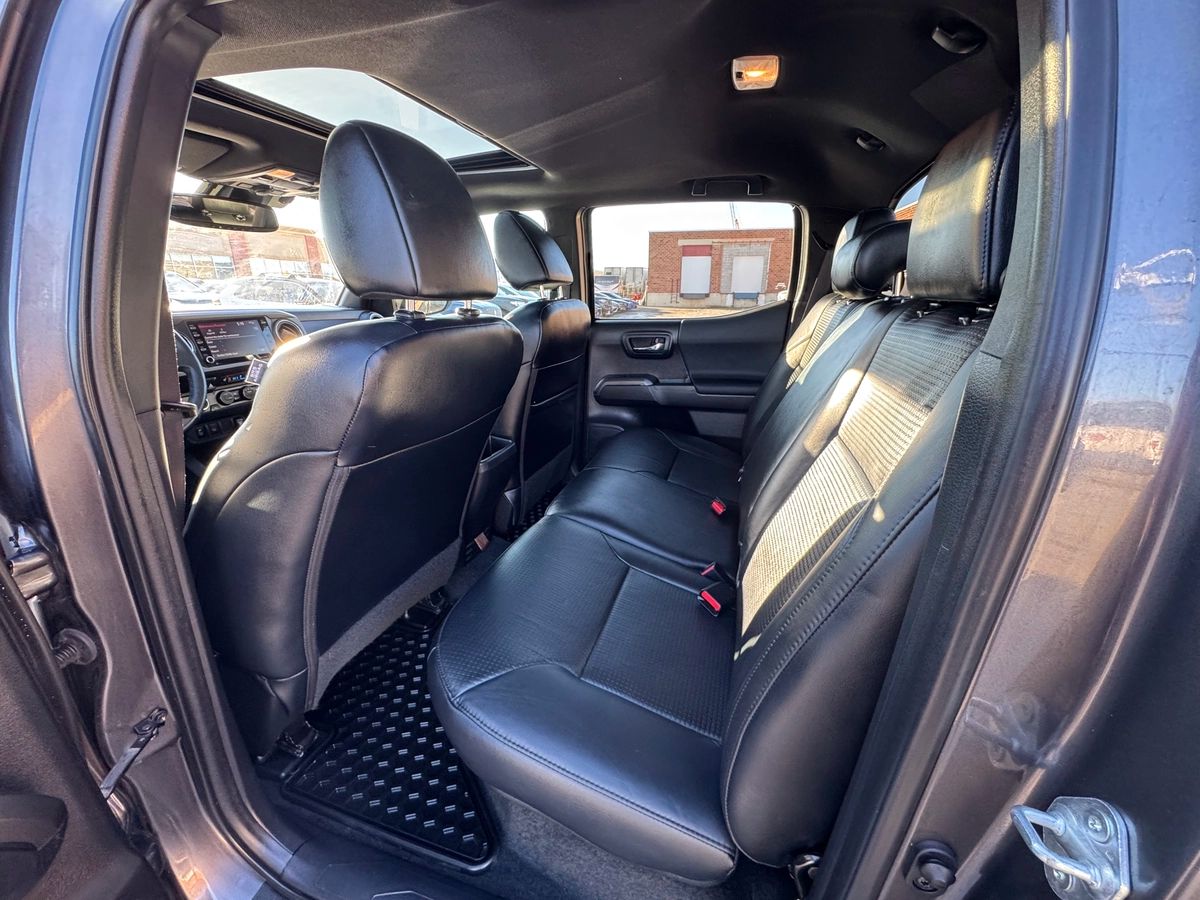 2021 Toyota Tacoma - Image 11