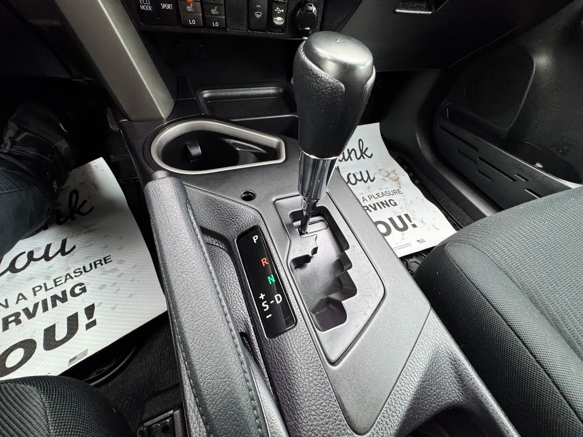2018 Toyota RAV4 - Image 27