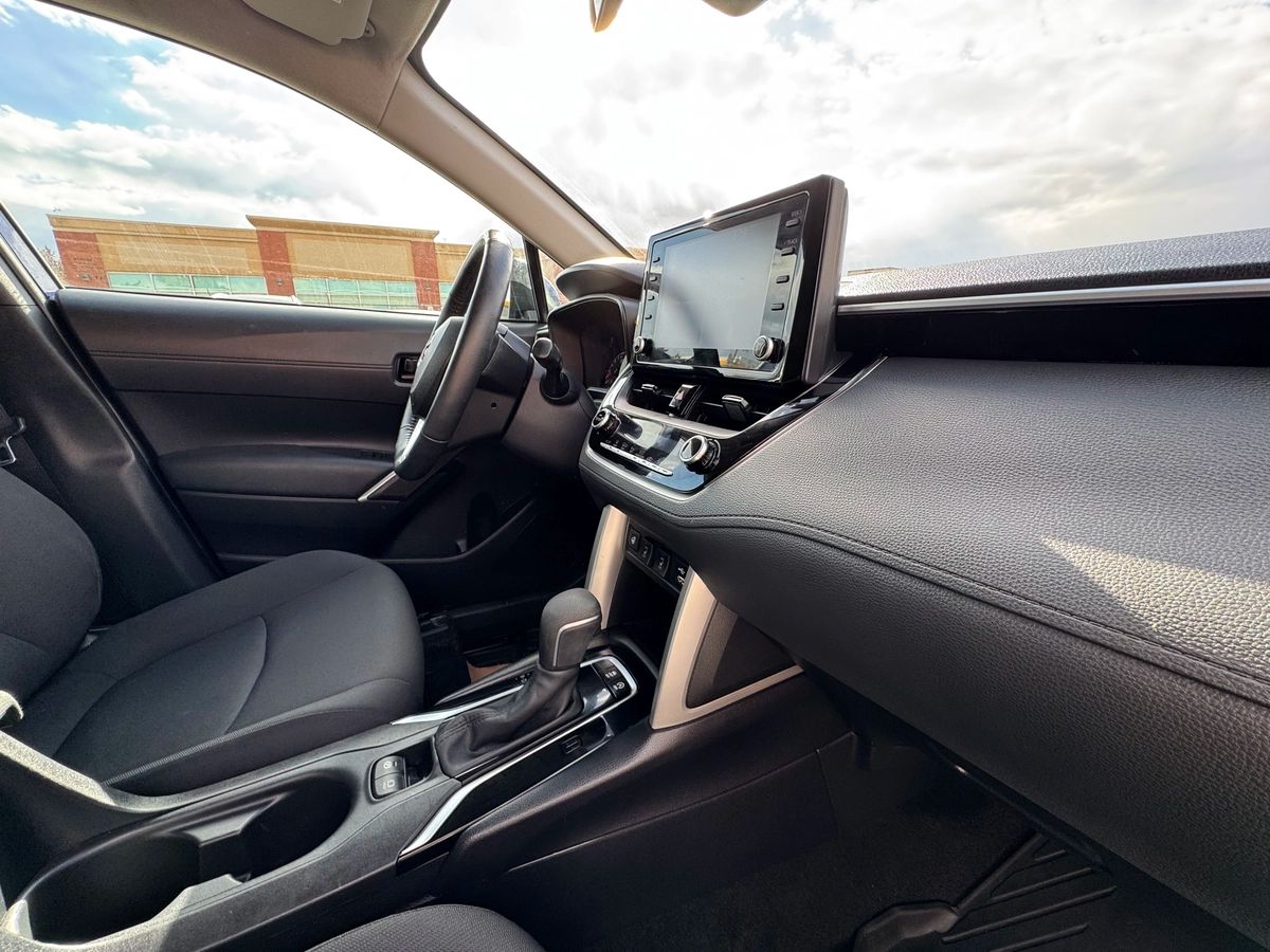 2022 Toyota Corolla Cross - Image 24