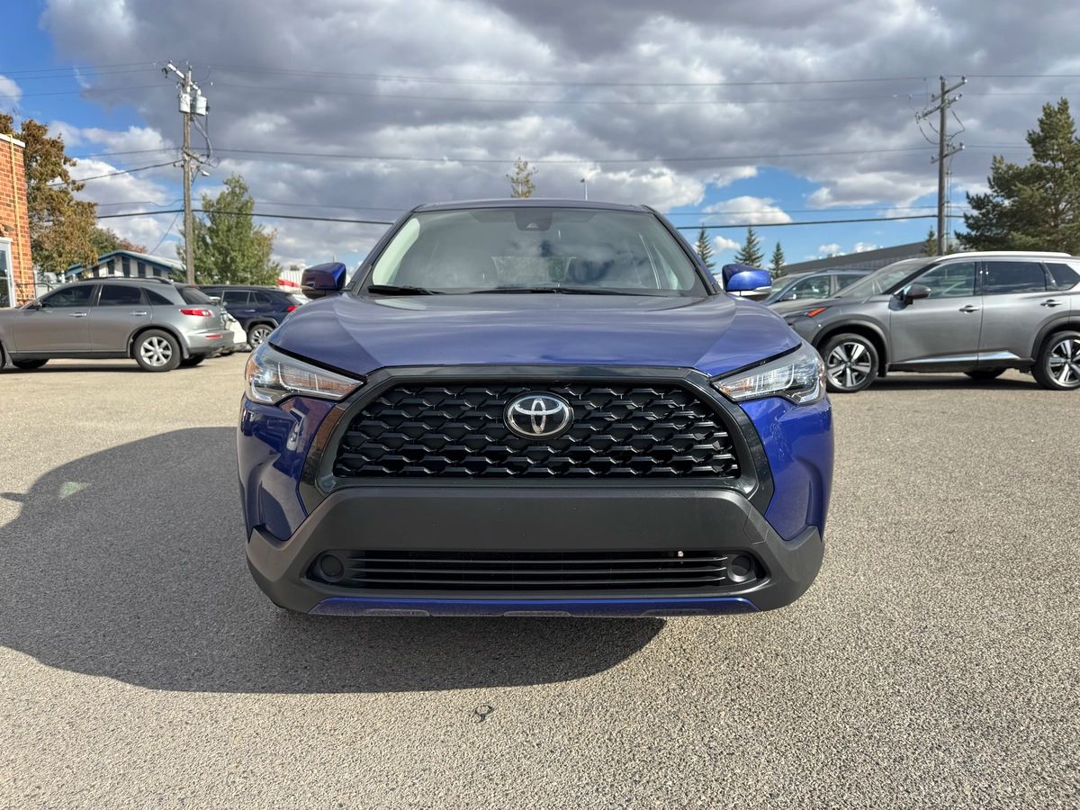 2022 Toyota Corolla Cross - Image 2