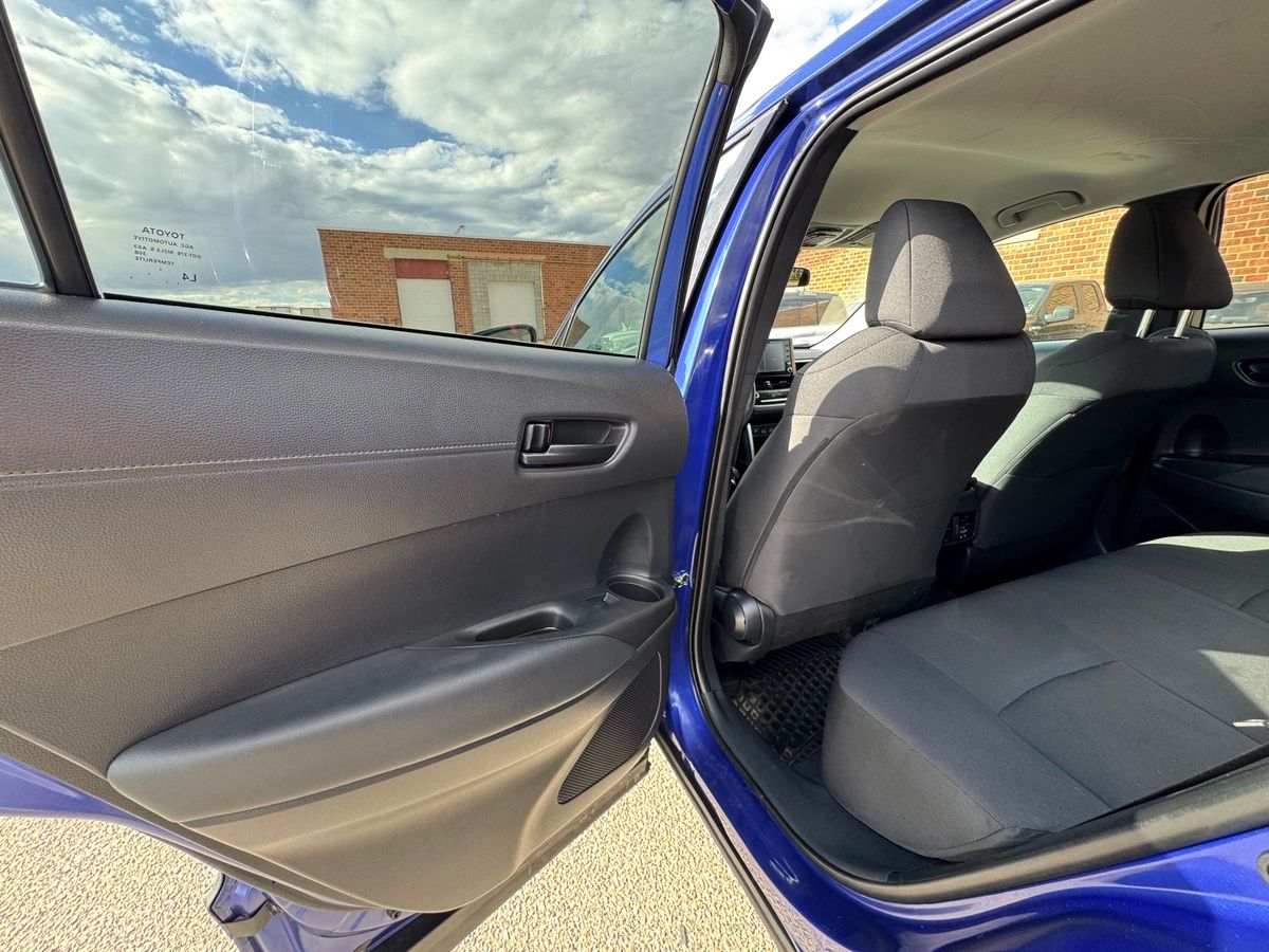 2022 Toyota Corolla Cross - Image 16