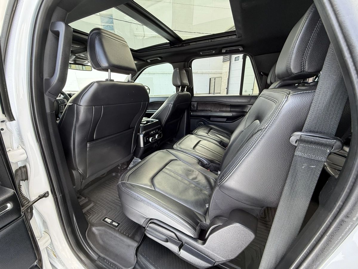 2021 Ford Expedition MAX - Image 16