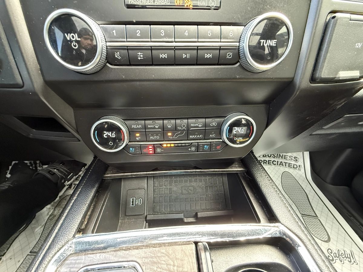 2021 Ford Expedition MAX - Image 38