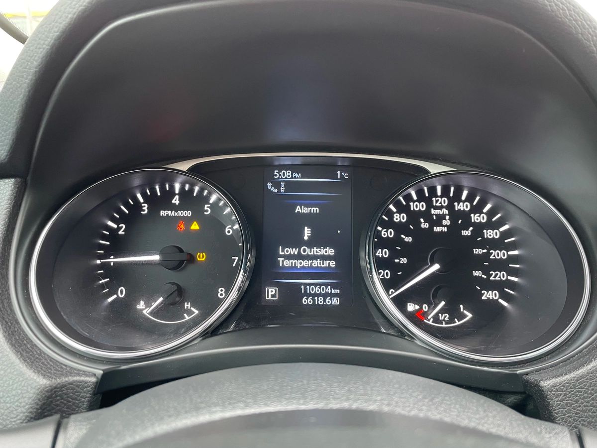 2016 Nissan Rogue - Image 30