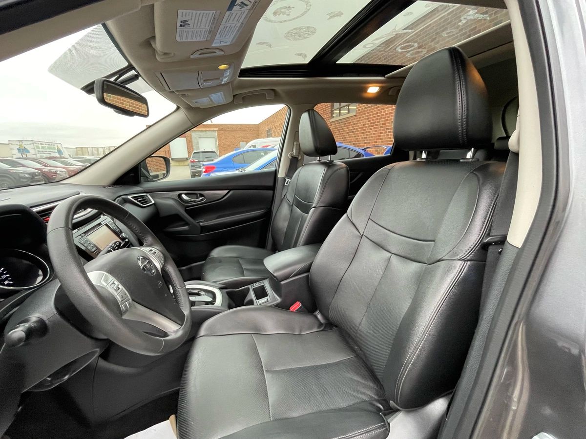 2016 Nissan Rogue - Image 13