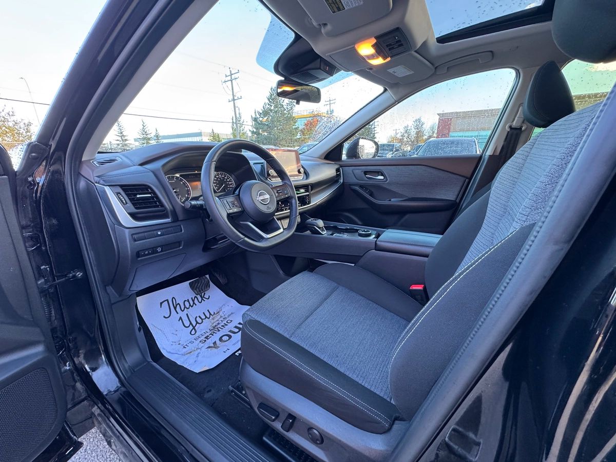 2023 Nissan Rogue - Image 16