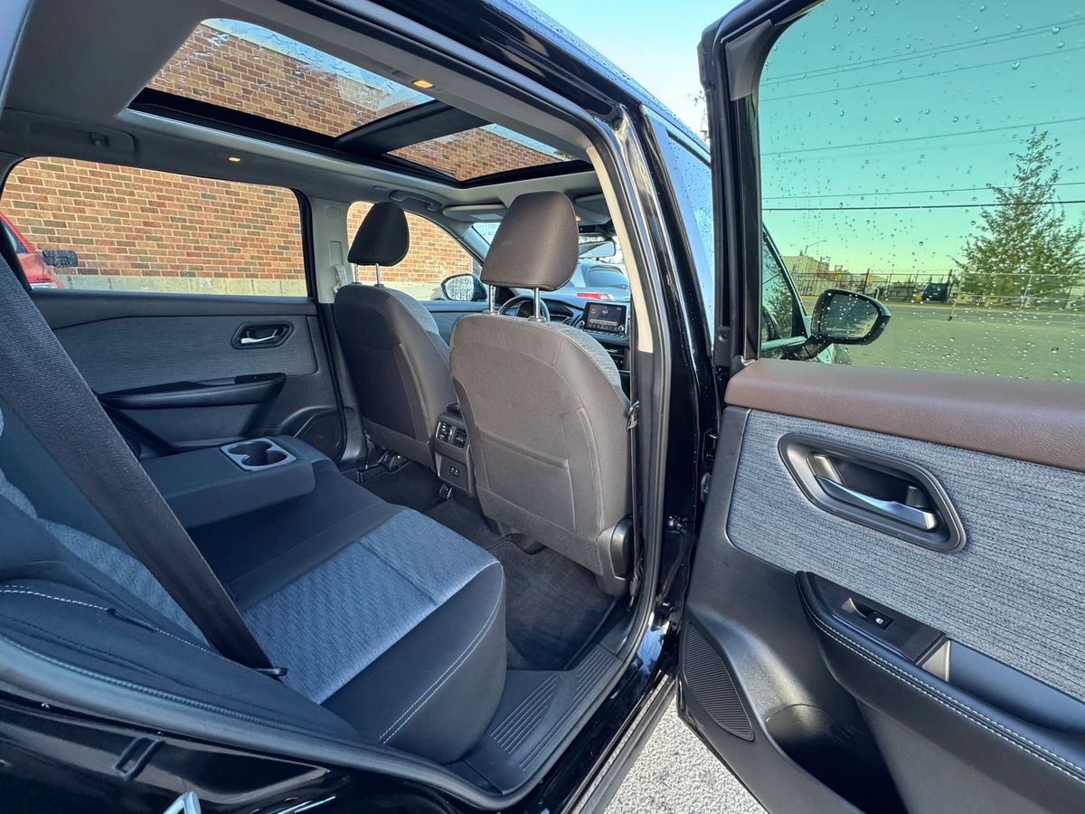 2023 Nissan Rogue - Image 25