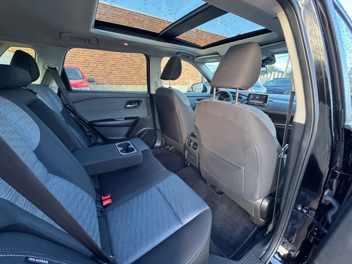 2023 Nissan Rogue - Image 26