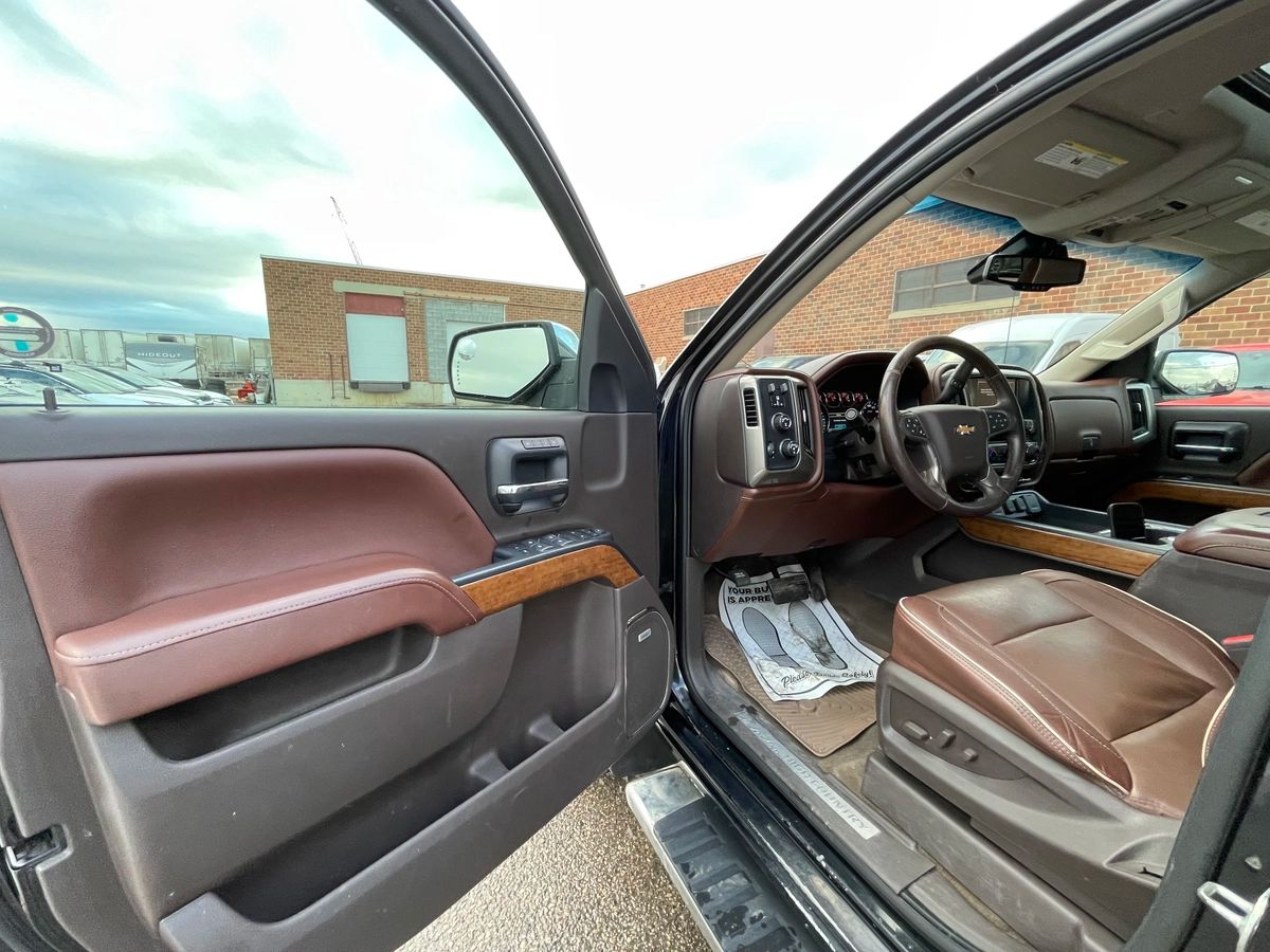 2018 Chevrolet Silverado 1500 - Image 15