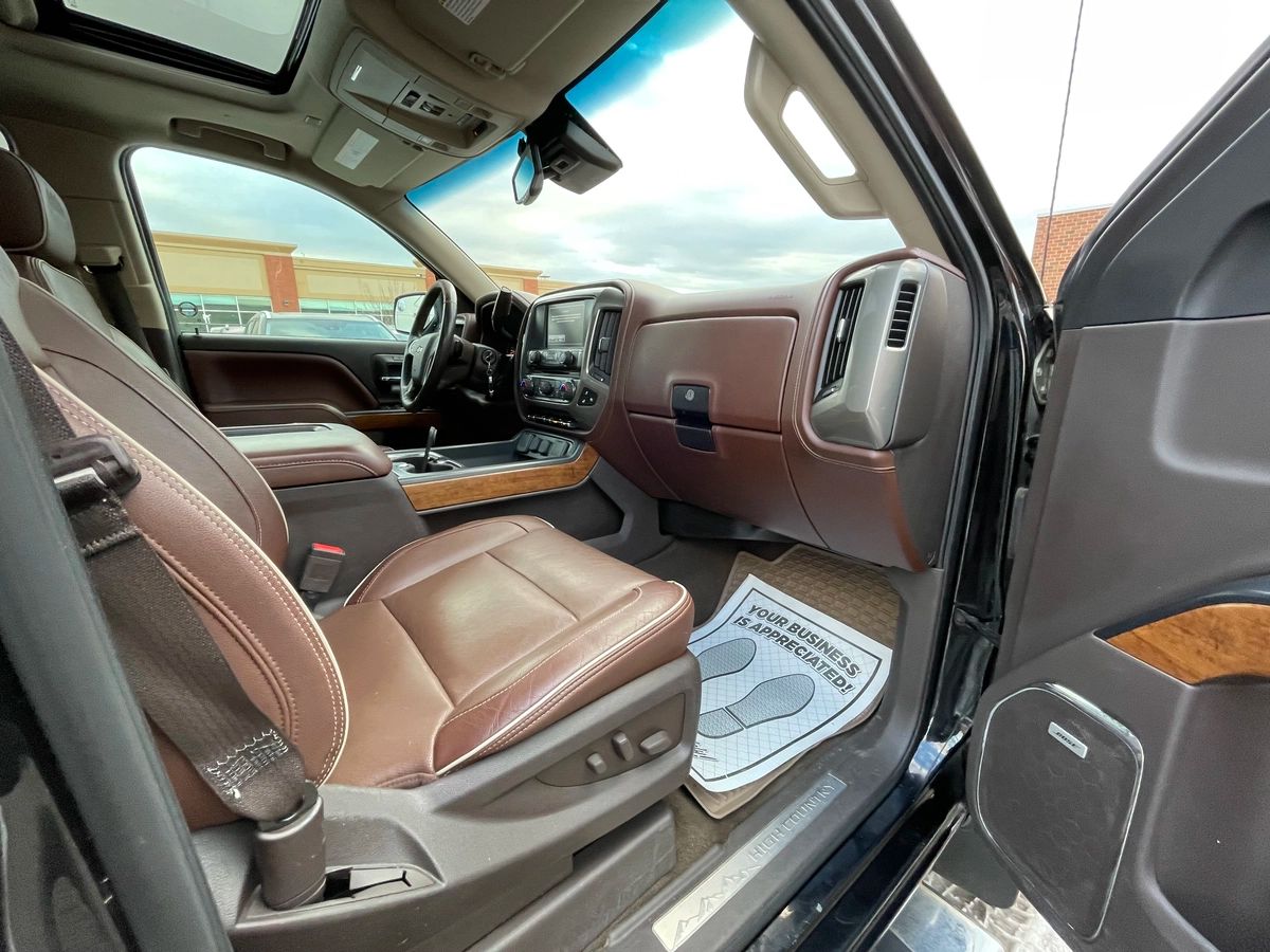 2018 Chevrolet Silverado 1500 - Image 23