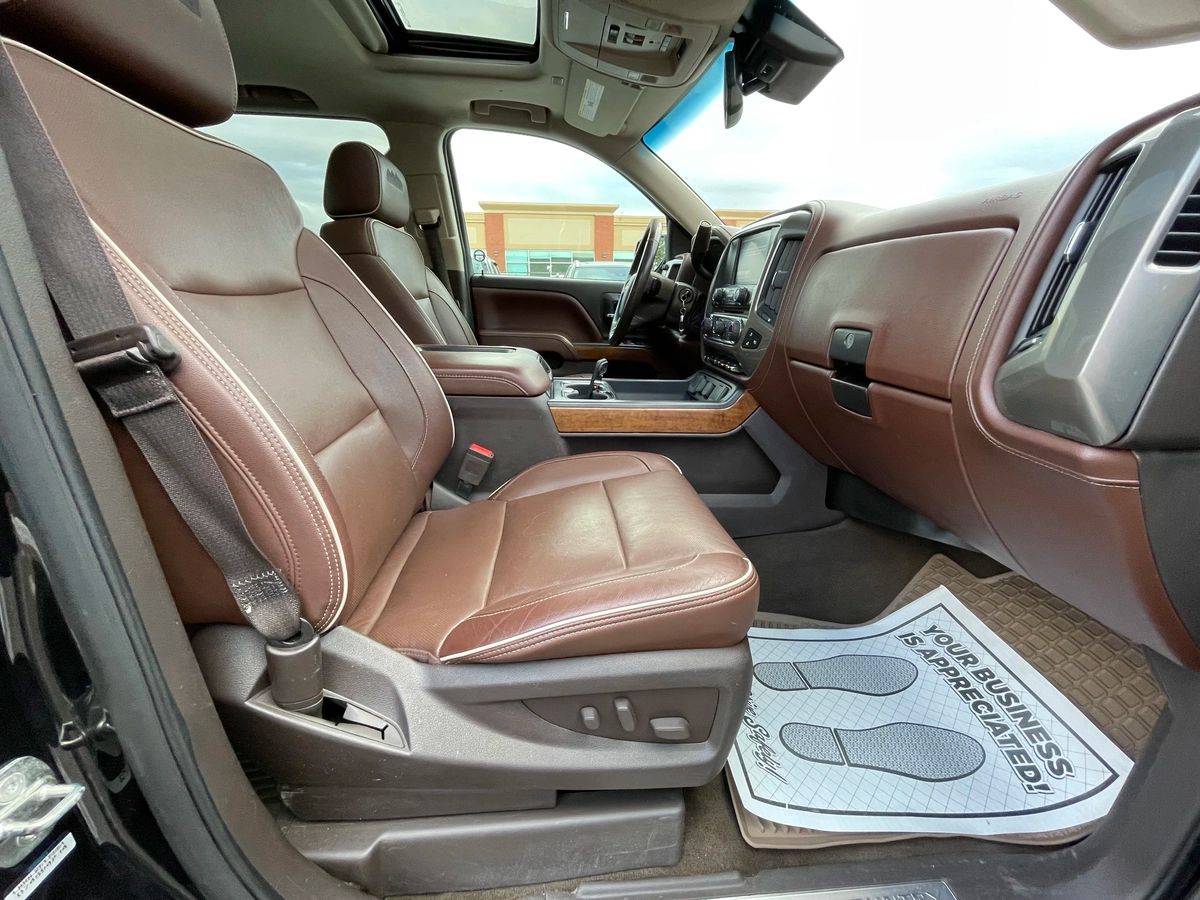 2018 Chevrolet Silverado 1500 - Image 24