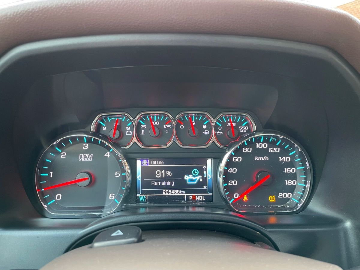 2018 Chevrolet Silverado 1500 - Image 10