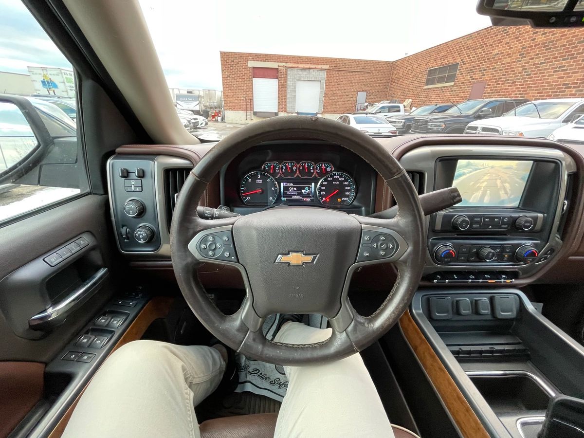 2018 Chevrolet Silverado 1500 - Image 29