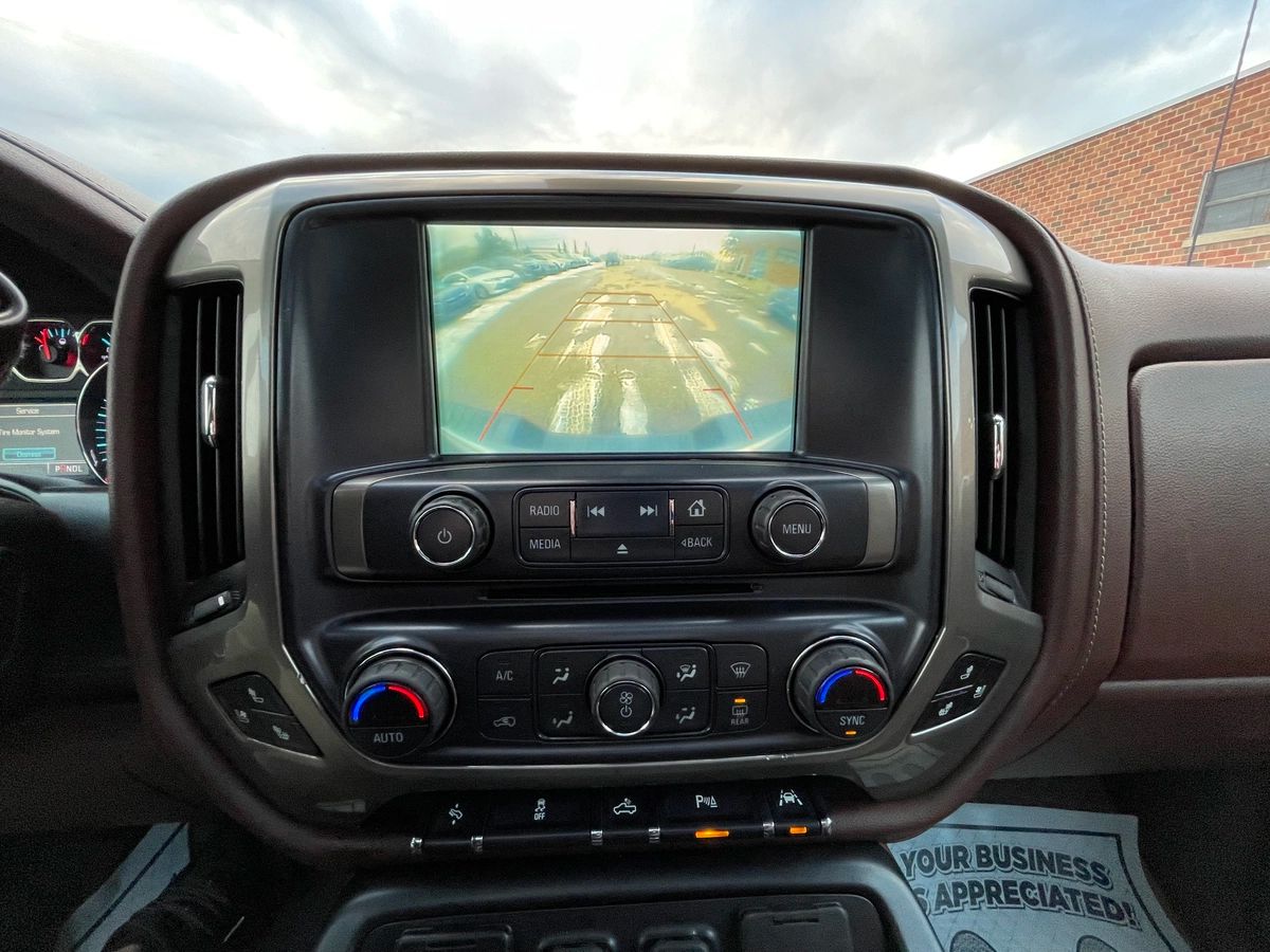 2018 Chevrolet Silverado 1500 - Image 28