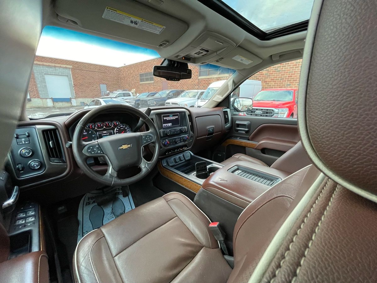 2018 Chevrolet Silverado 1500 - Image 18