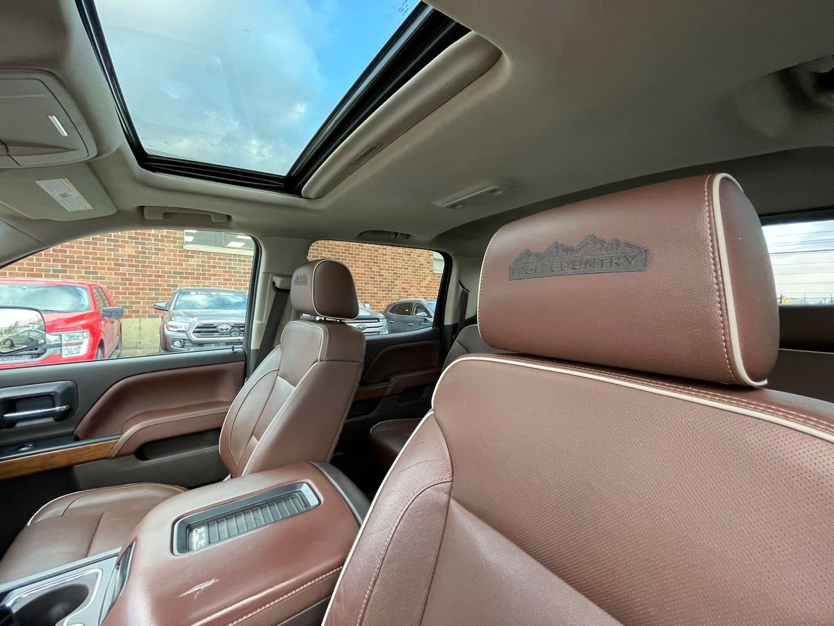 2018 Chevrolet Silverado 1500 - Image 14