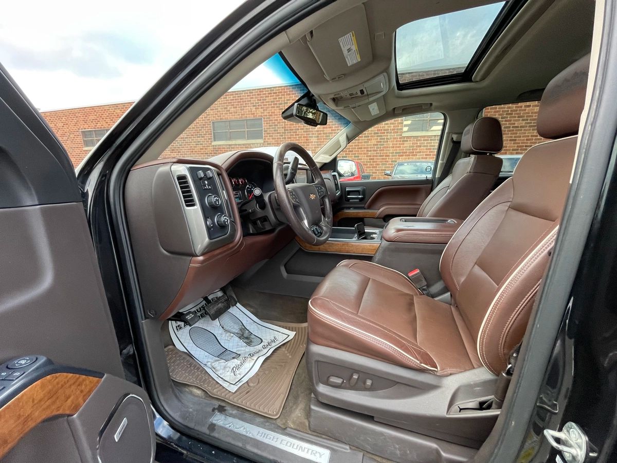 2018 Chevrolet Silverado 1500 - Image 12
