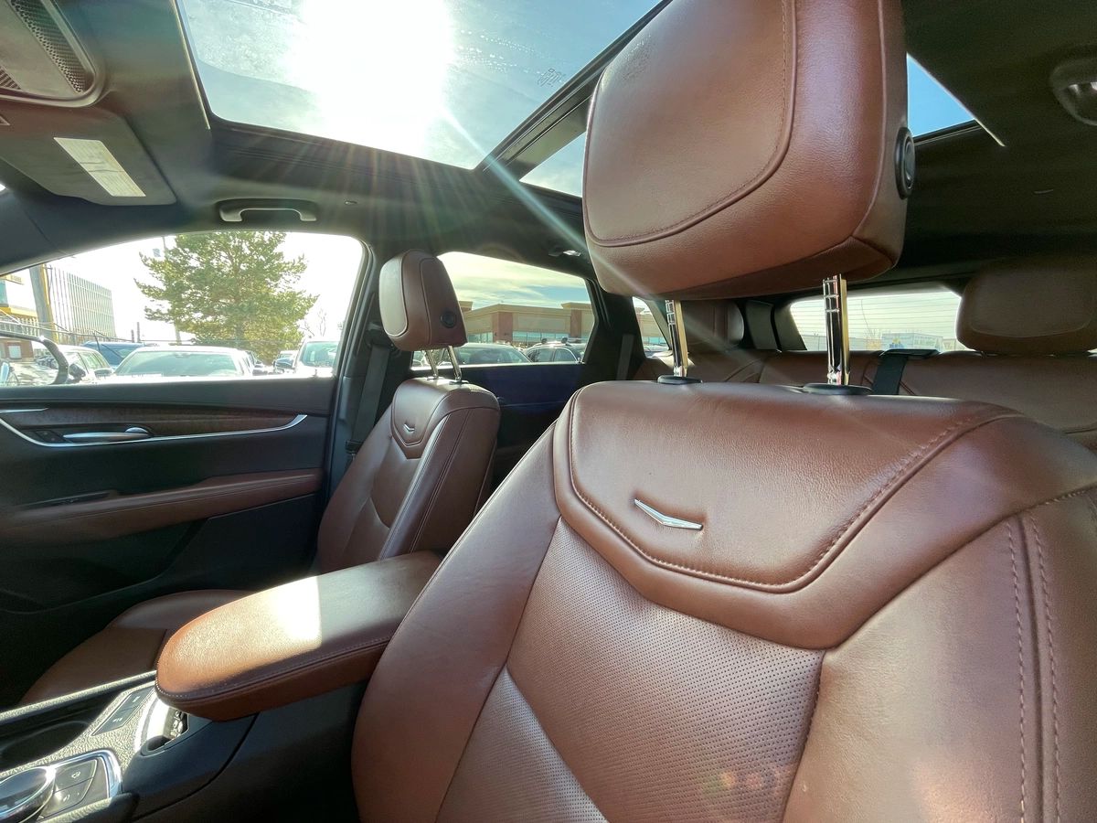 2020 Cadillac XT5 - Image 11