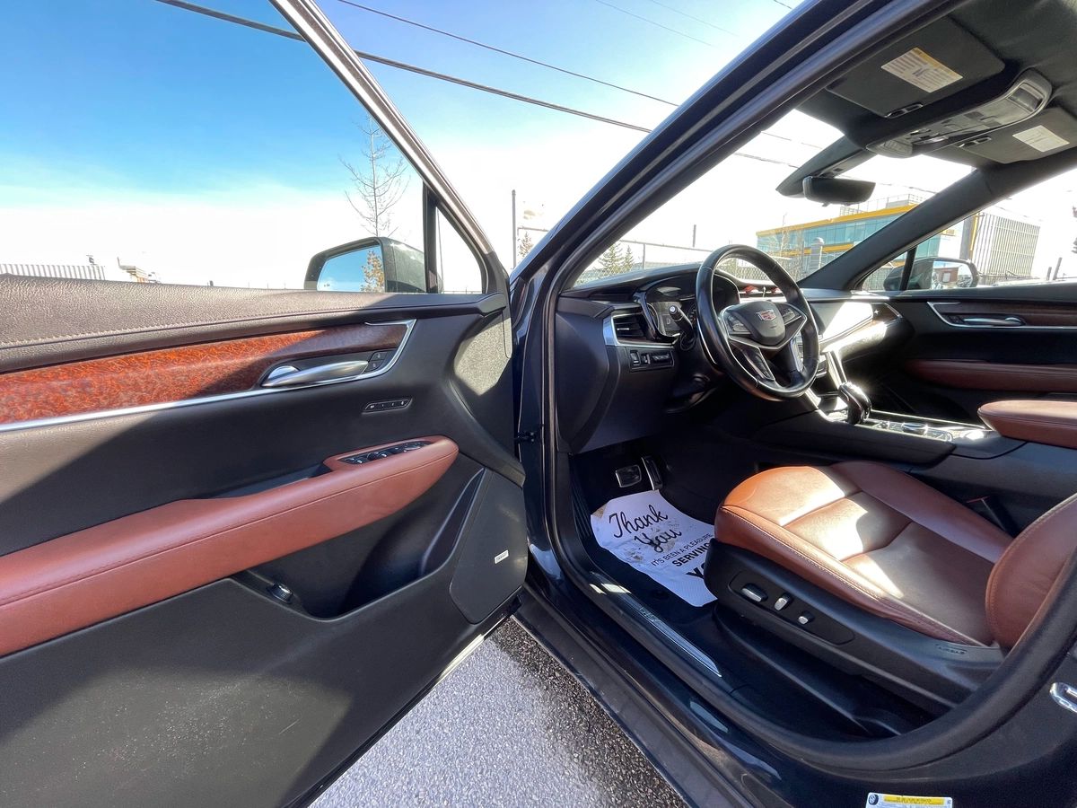 2020 Cadillac XT5 - Image 12