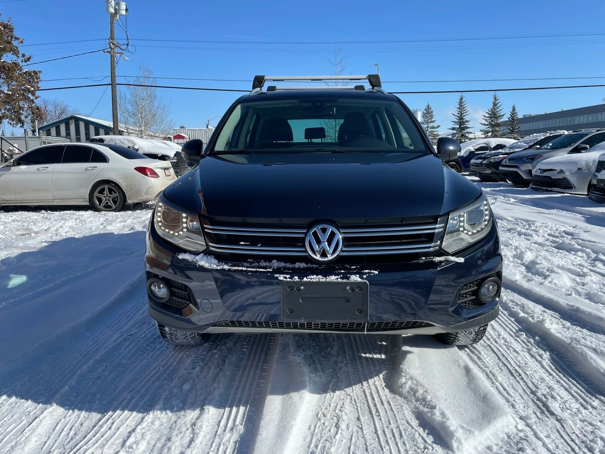 2012 Volkswagen Tiguan - Image 2