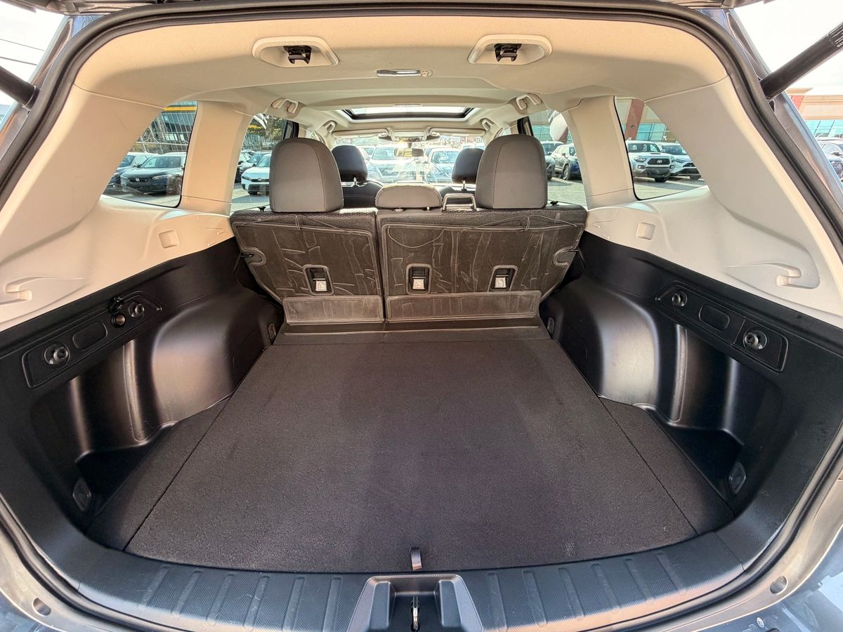 2023 Subaru Forester - Image 18