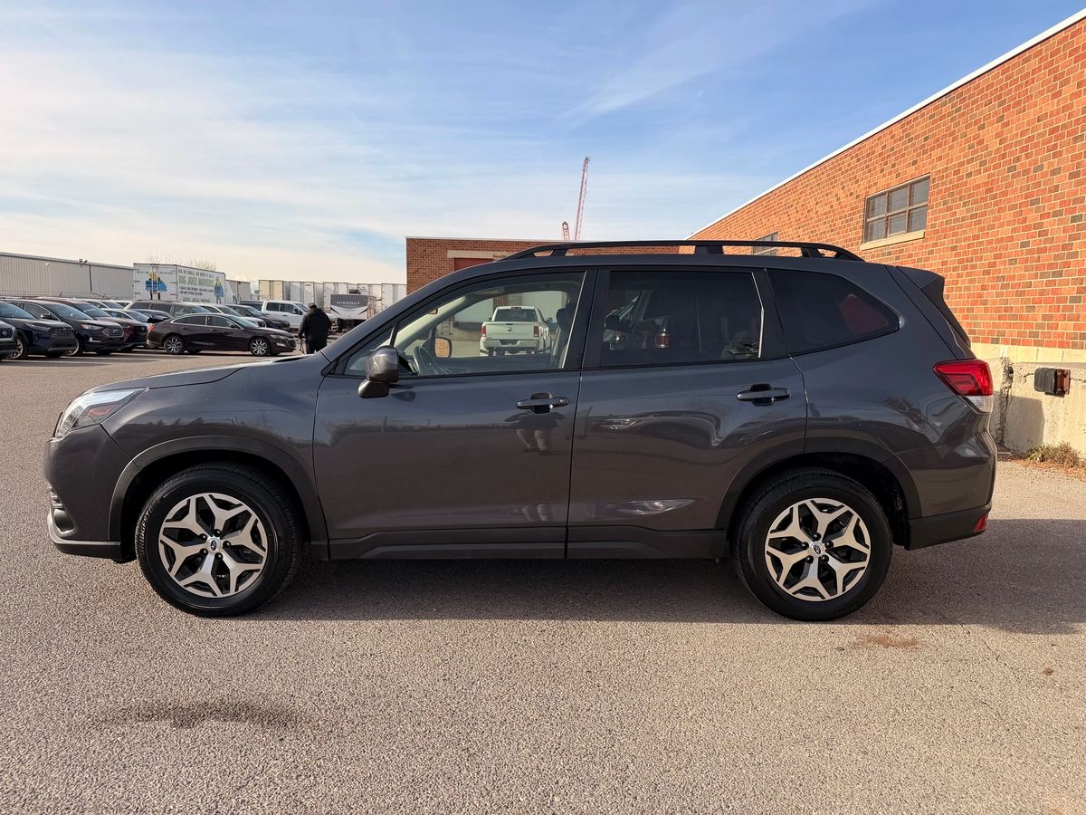 2023 Subaru Forester - Image 8