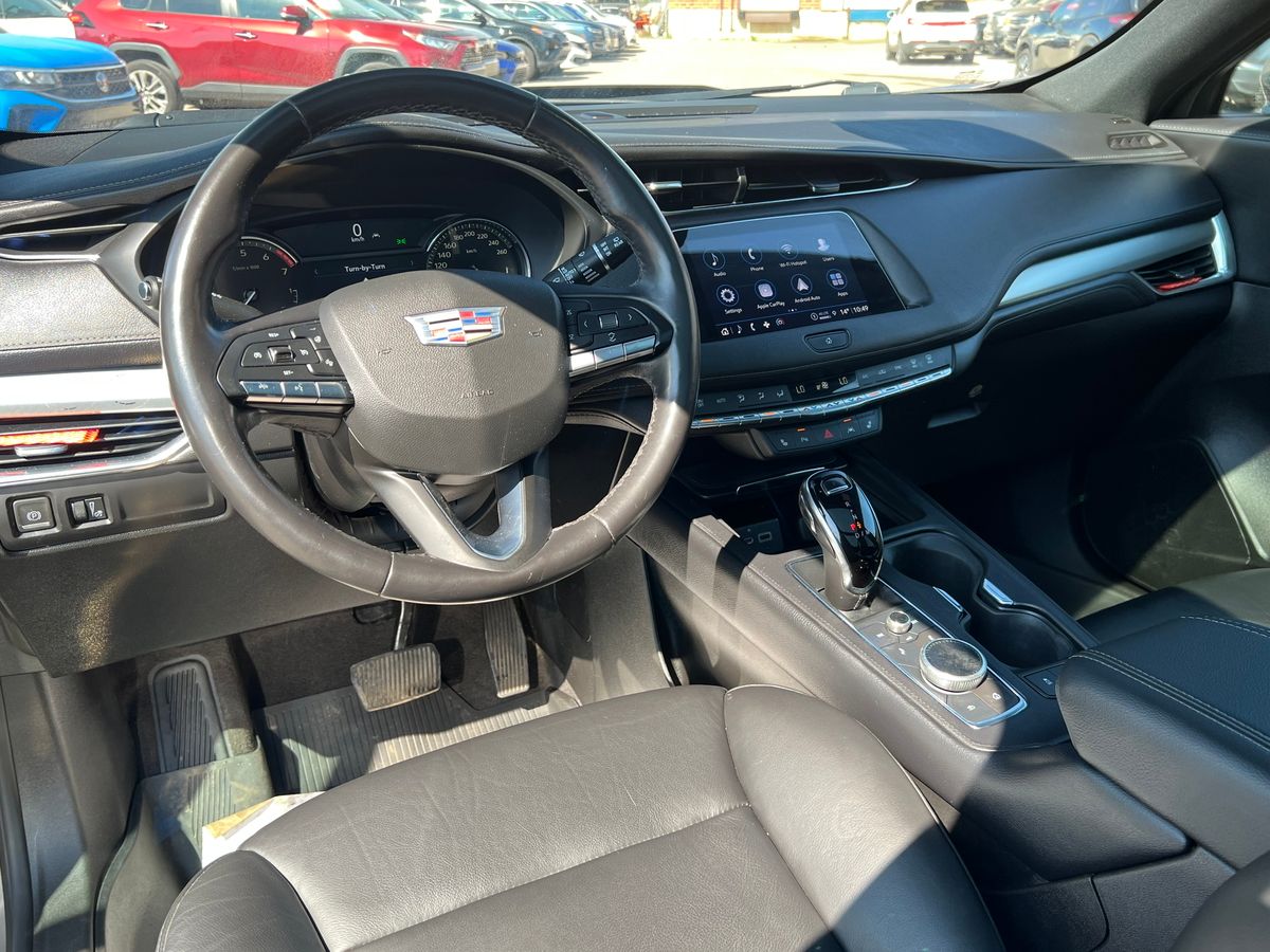 2023 Cadillac XT4 - Image 11
