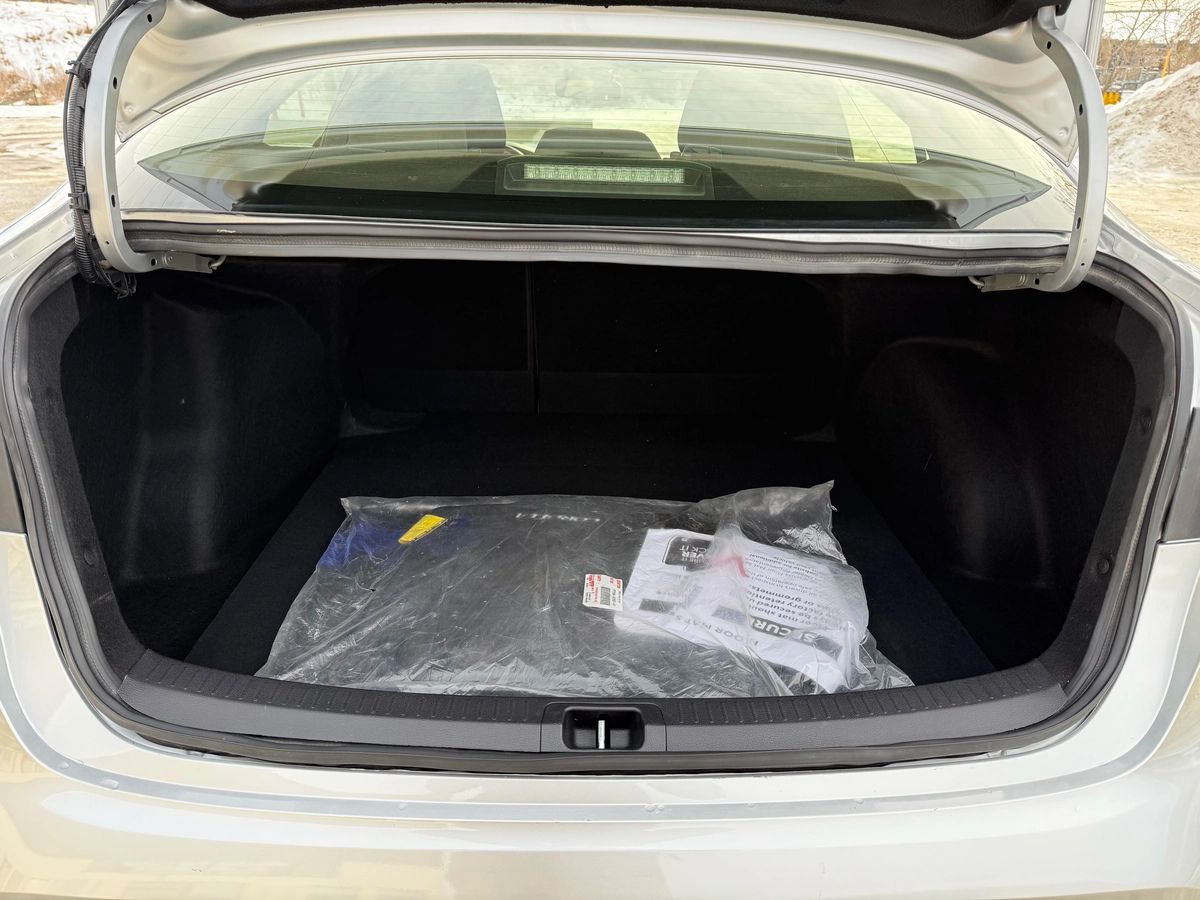 2024 Toyota Corolla Hybrid - Image 13