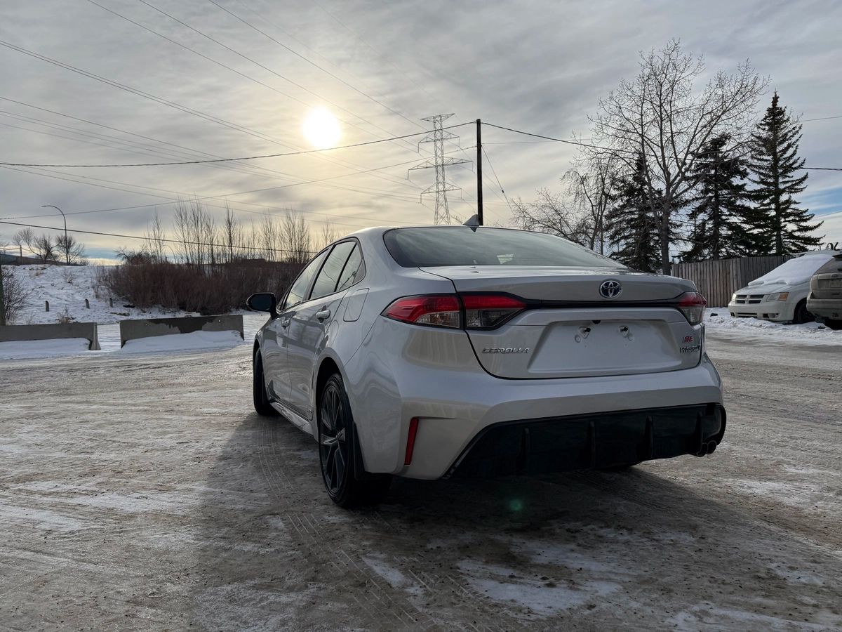 2024 Toyota Corolla Hybrid - Image 8