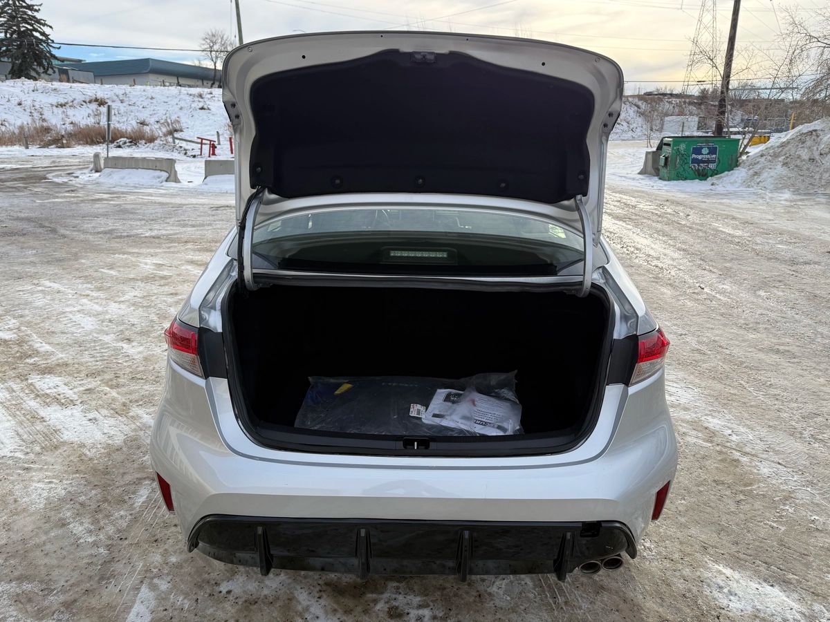 2024 Toyota Corolla Hybrid - Image 12