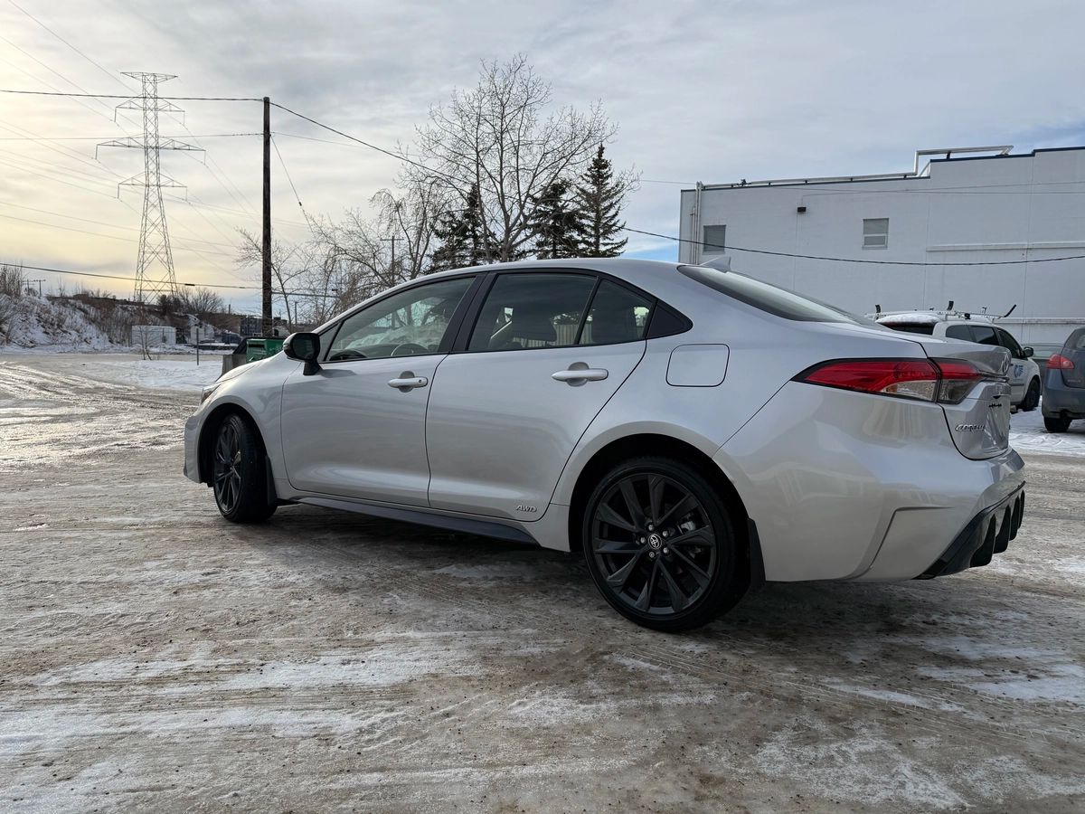 2024 Toyota Corolla Hybrid - Image 9