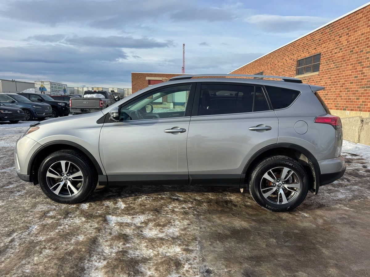 2016 Toyota RAV4 - Image 8