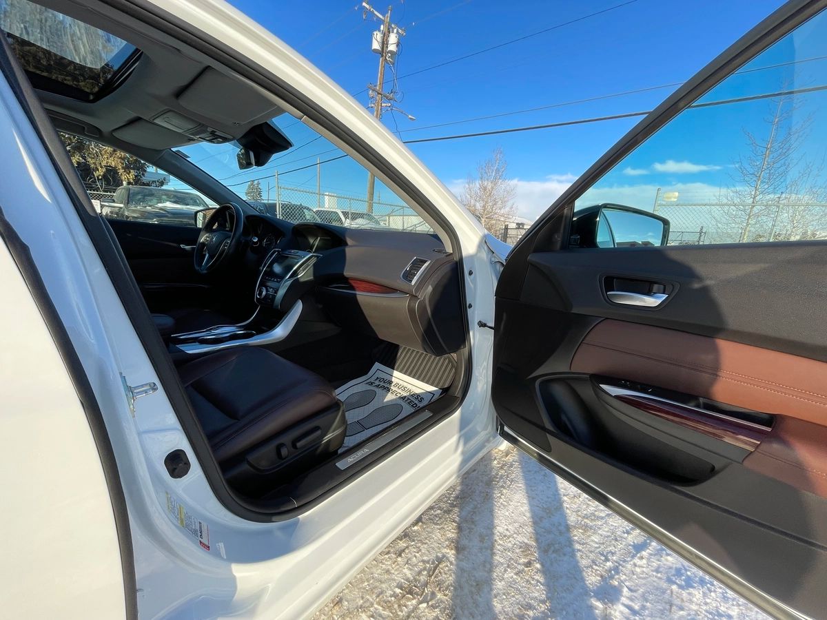 2015 Acura TLX - Image 22