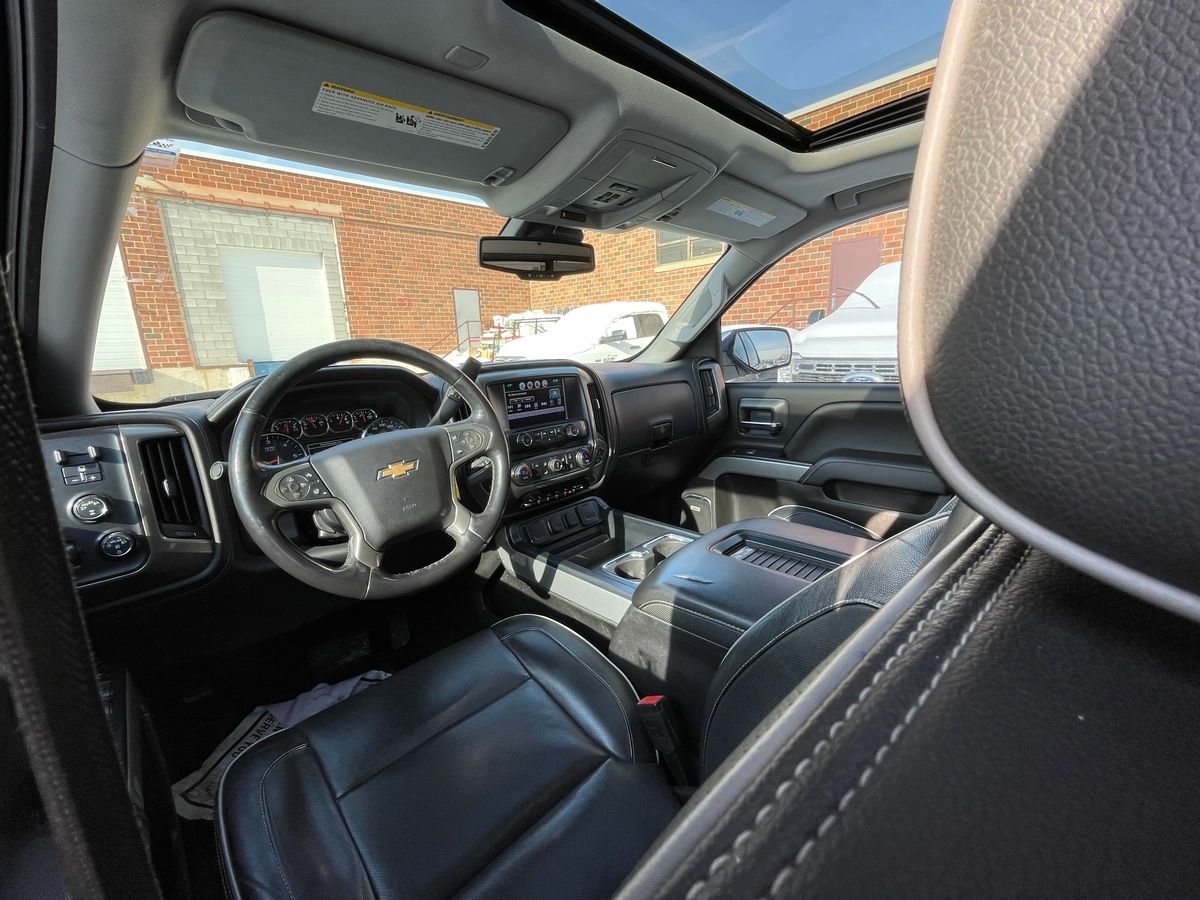 2018 Chevrolet Silverado 1500 - Image 18