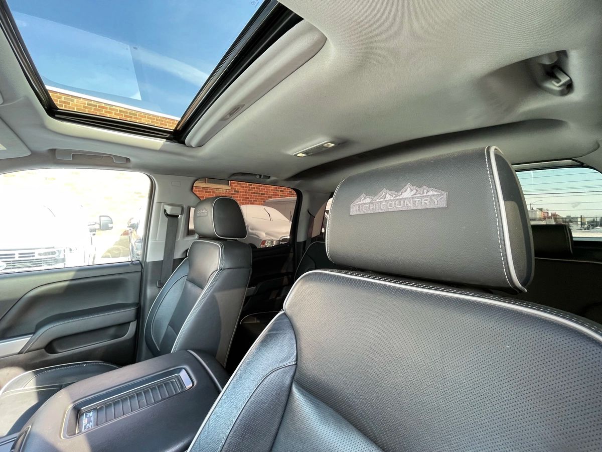 2018 Chevrolet Silverado 1500 - Image 14