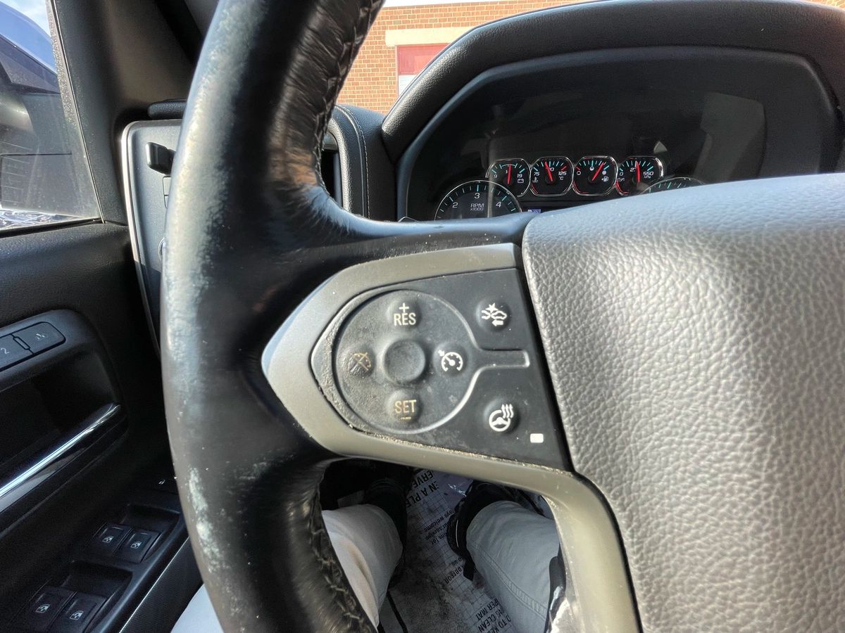 2018 Chevrolet Silverado 1500 - Image 33