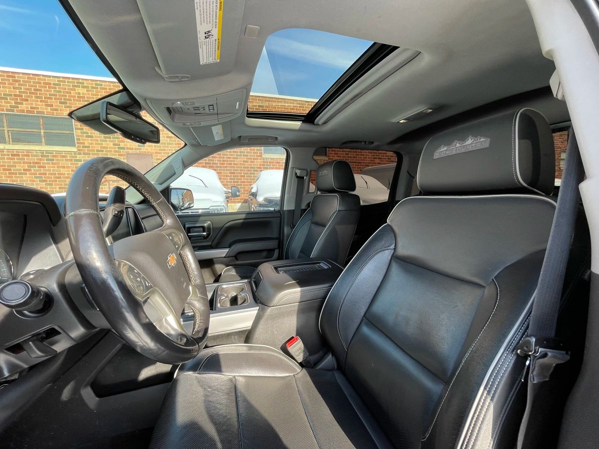 2018 Chevrolet Silverado 1500 - Image 13