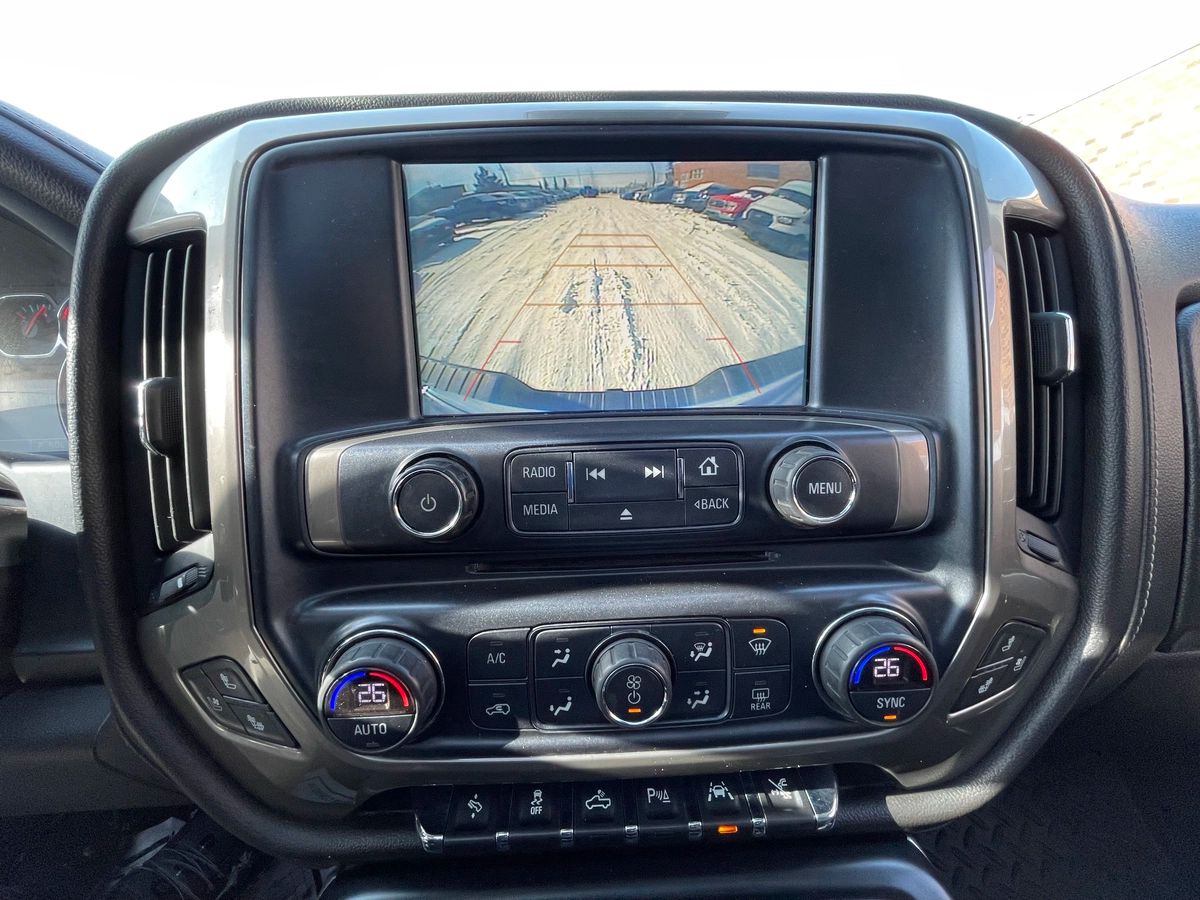 2018 Chevrolet Silverado 1500 - Image 29