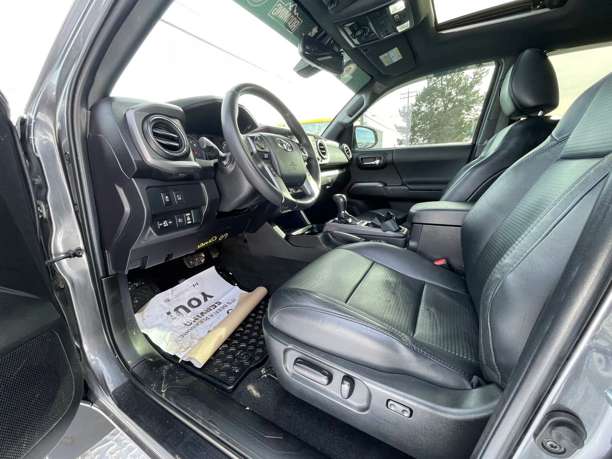 2023 Toyota Tacoma - Image 30