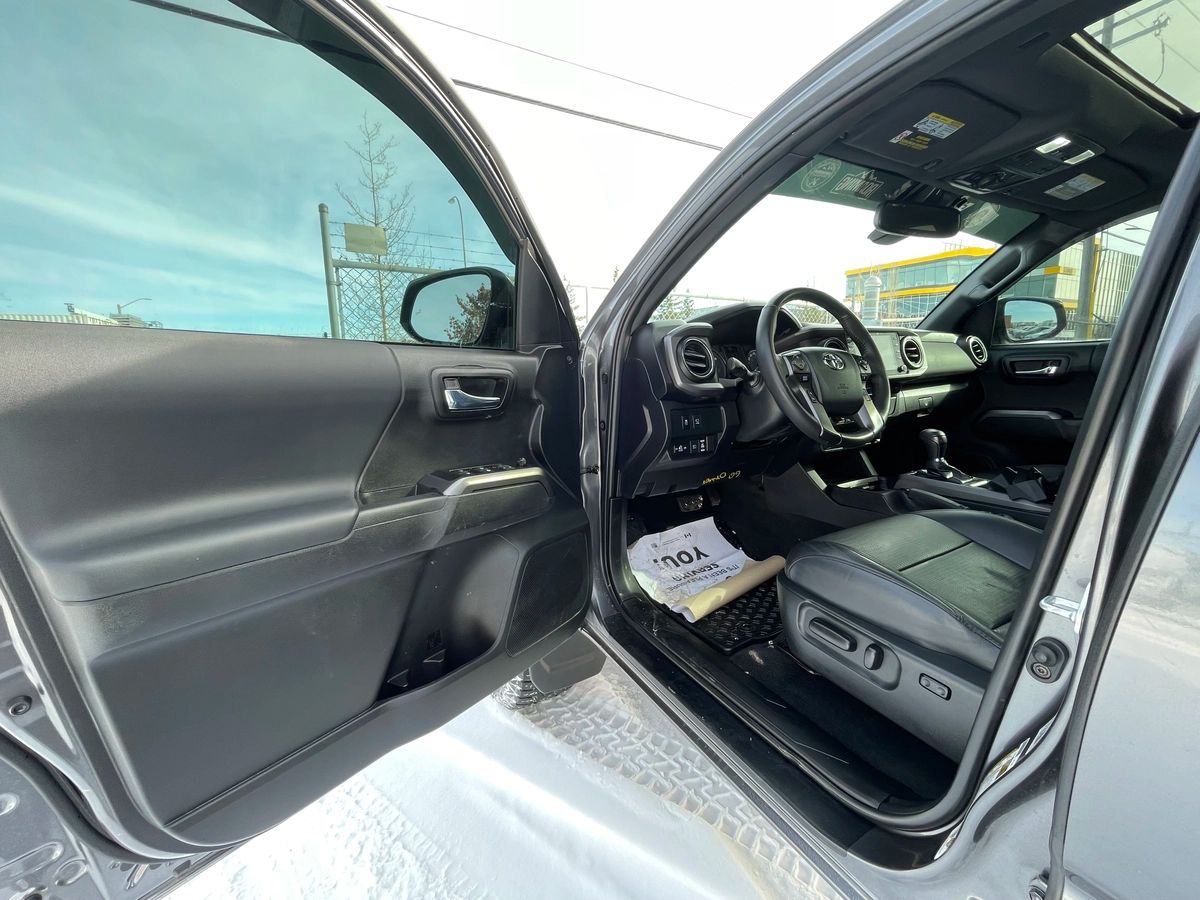 2023 Toyota Tacoma - Image 29