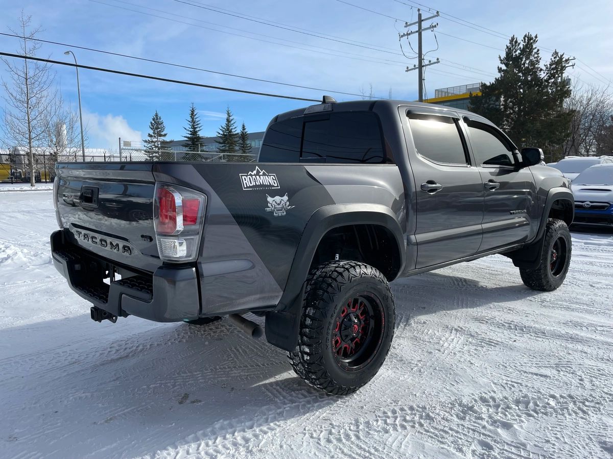 2023 Toyota Tacoma - Image 5