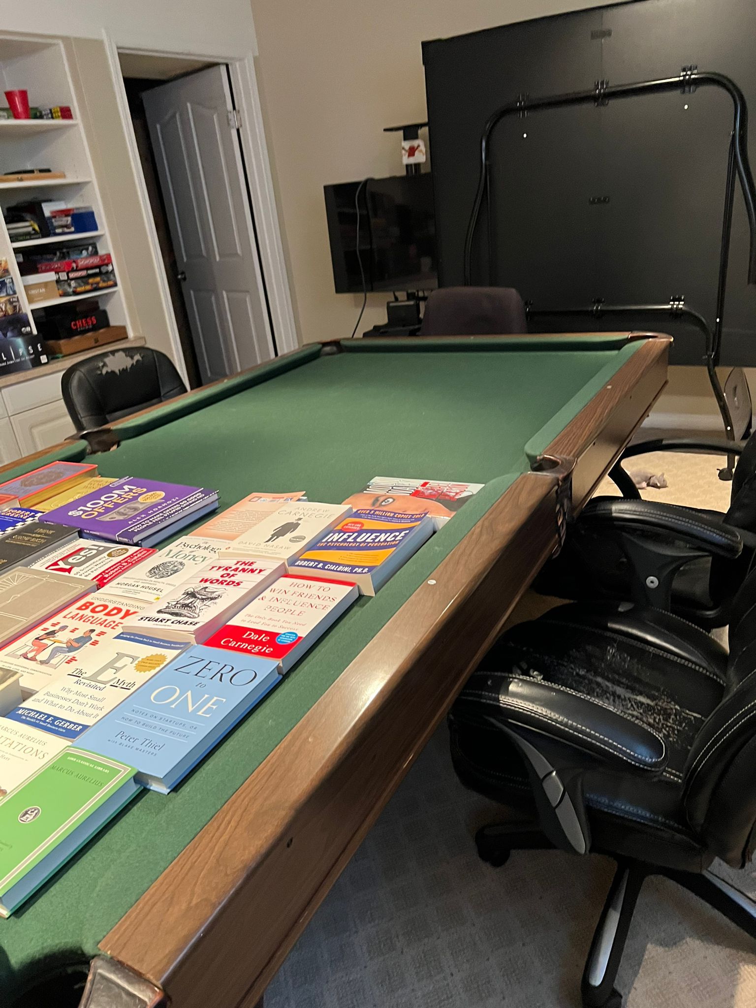 2018 Chevrolet Silverado 1500 - Image 43